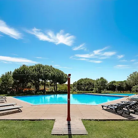Belharucas, 400 Meters From Apartment