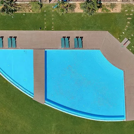 아파트 Belharucas, 400 Meters From