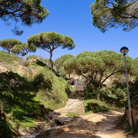 Daire Belharucas, 400 Meters From