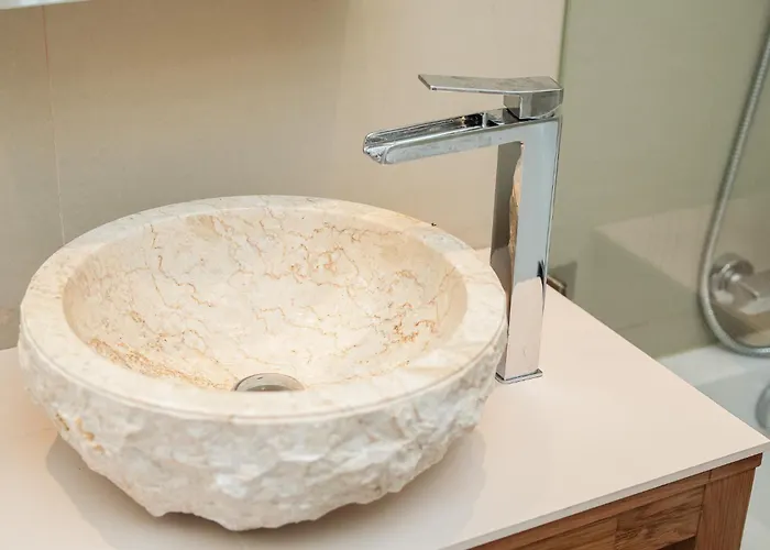 Belharucas, 400 Meters From