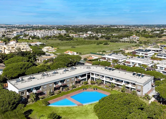 Belharucas, 400 Meters From